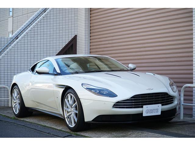 Aston Martin DB11