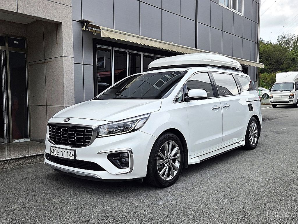 Kia Carnival
