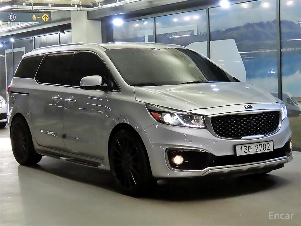 Kia Carnival