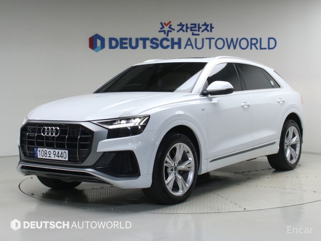 Audi Q8