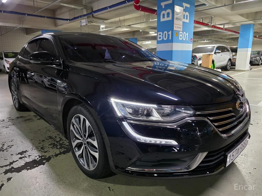 Renault SM6