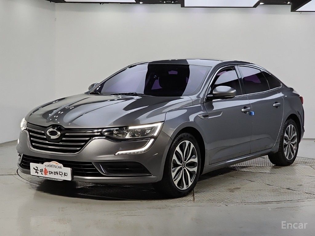 Renault SM6