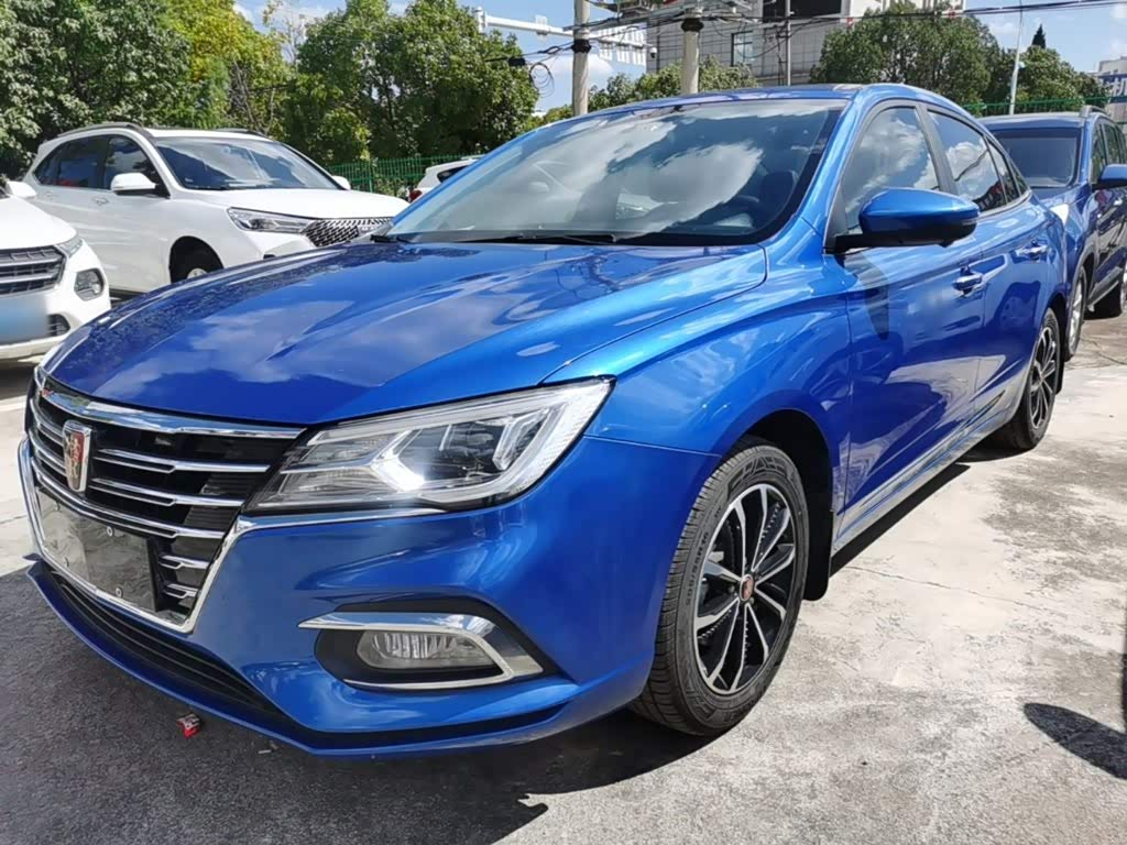 Roewe i5