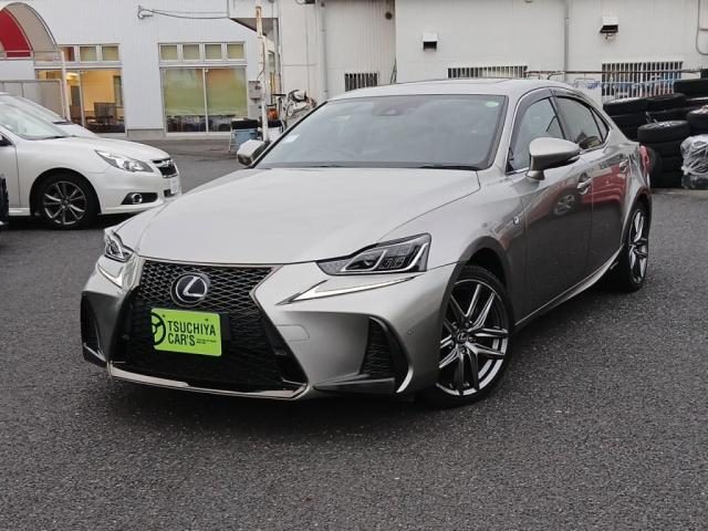 Lexus IS