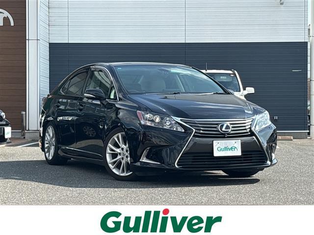 Lexus HS