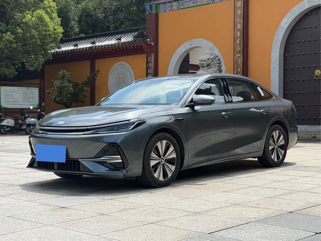 Geely Galaxy Galaxy A7 EM