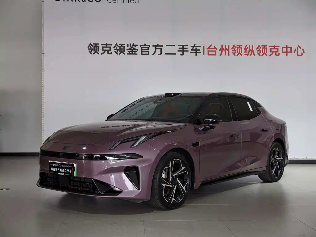 Lynk & Co 07 EM-P