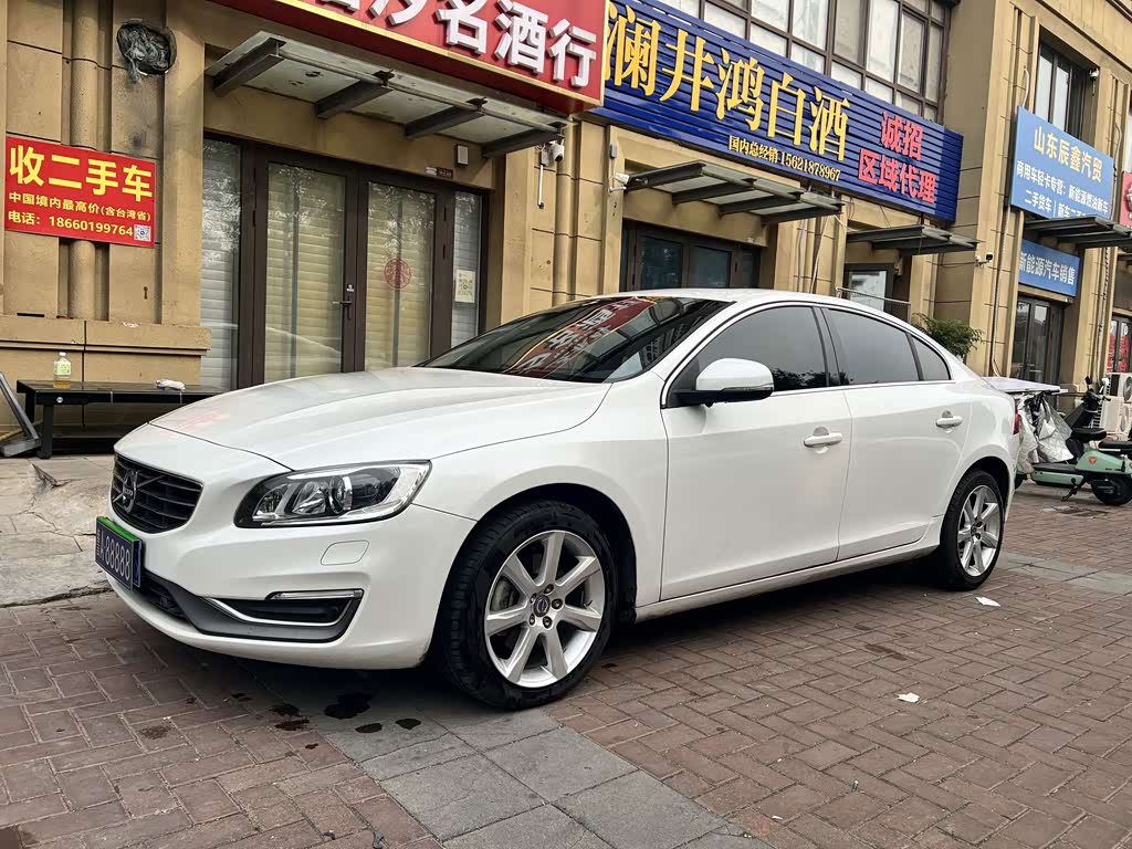 Volvo S60