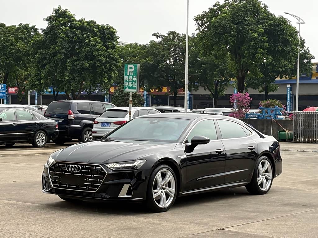 Audi A7L