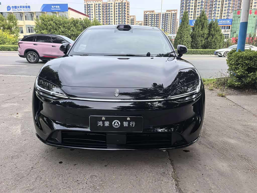 Luxeed R7