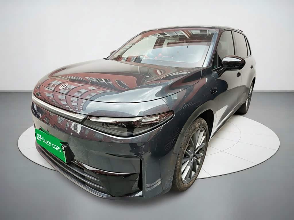 Leapmotor C10