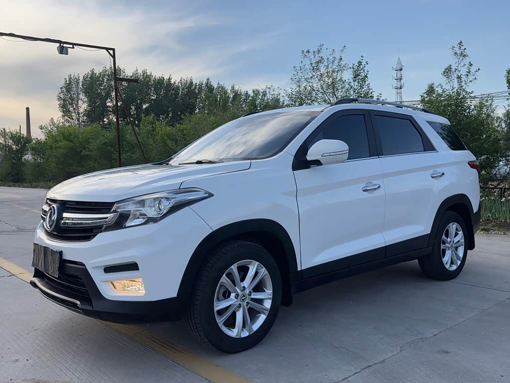 Dongfeng S560