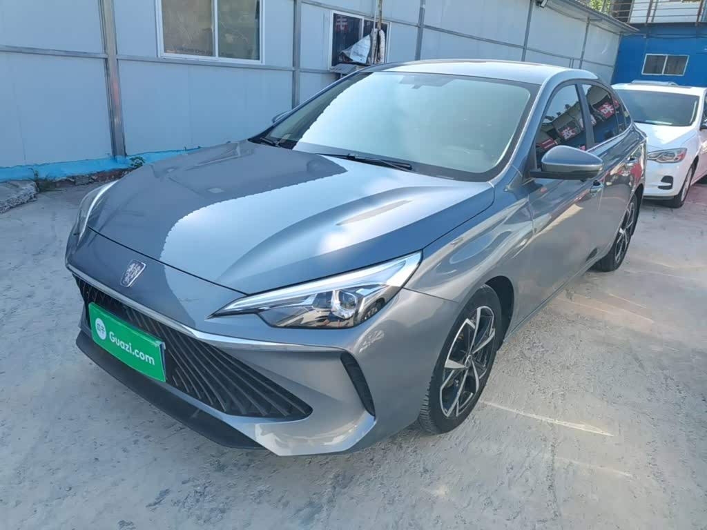 Roewe i5