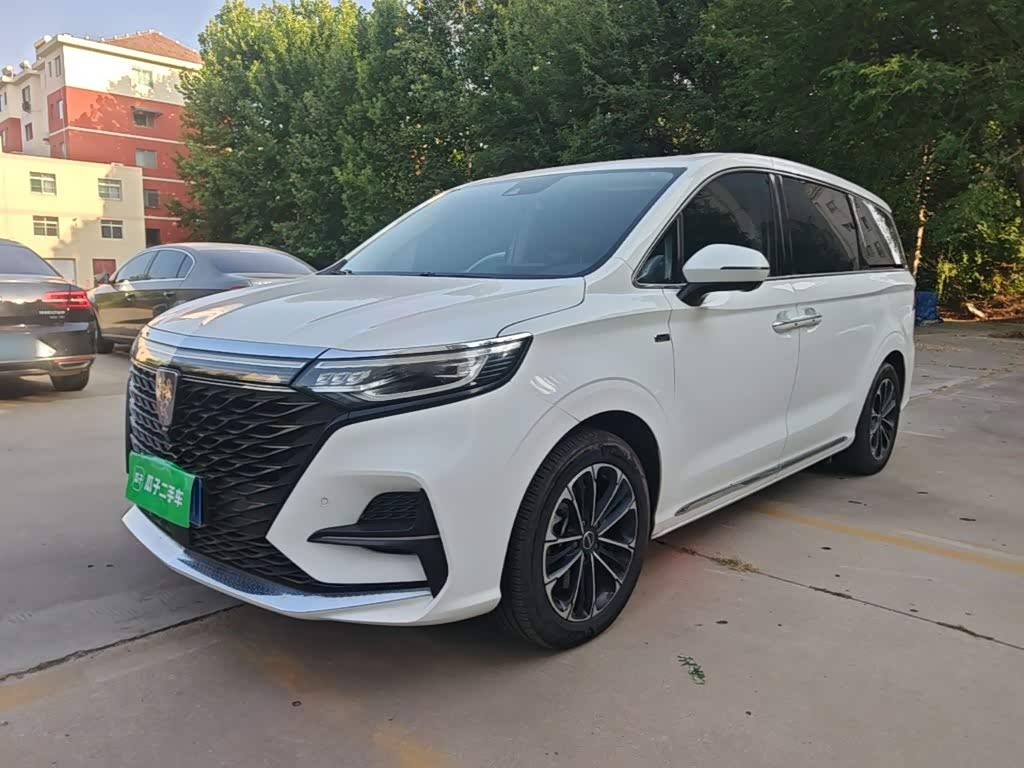 Roewe iMAX8