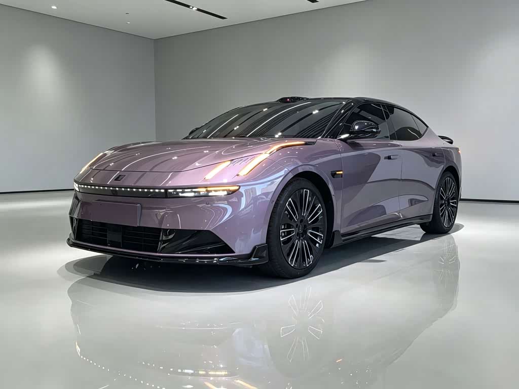 Lynk & Co 10