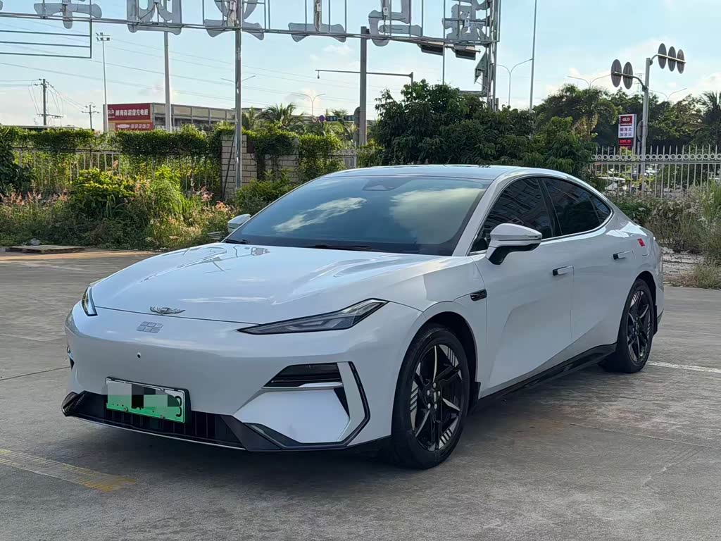 Geely Galaxy Galaxy E8