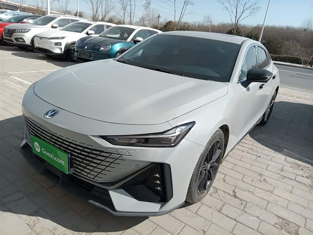 Changan UNI-V