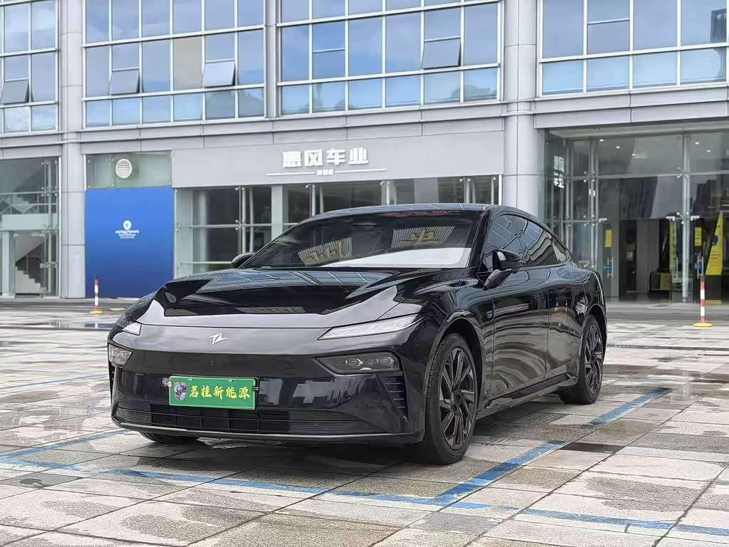Dongfeng eπ007
