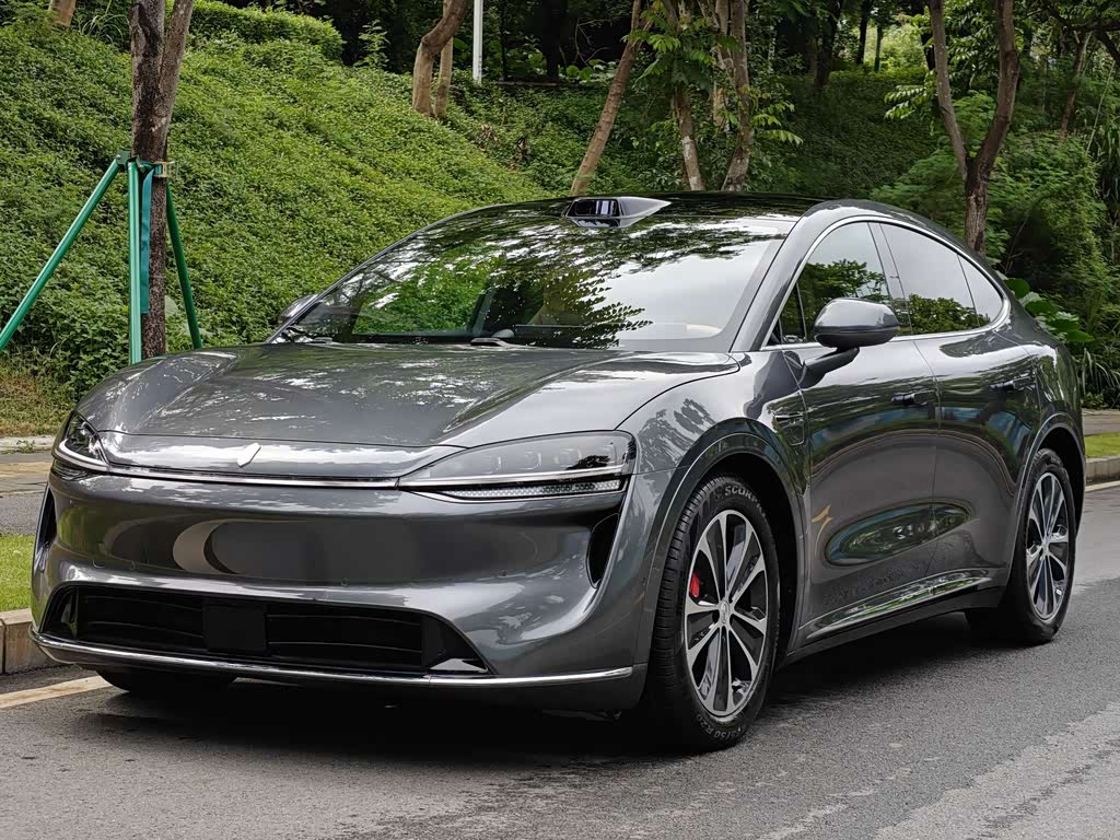 Luxeed R7