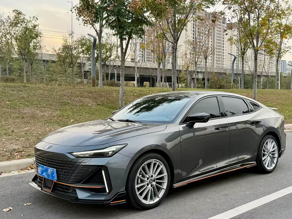 Changan UNI-V