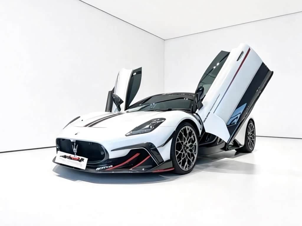 Maserati MC20