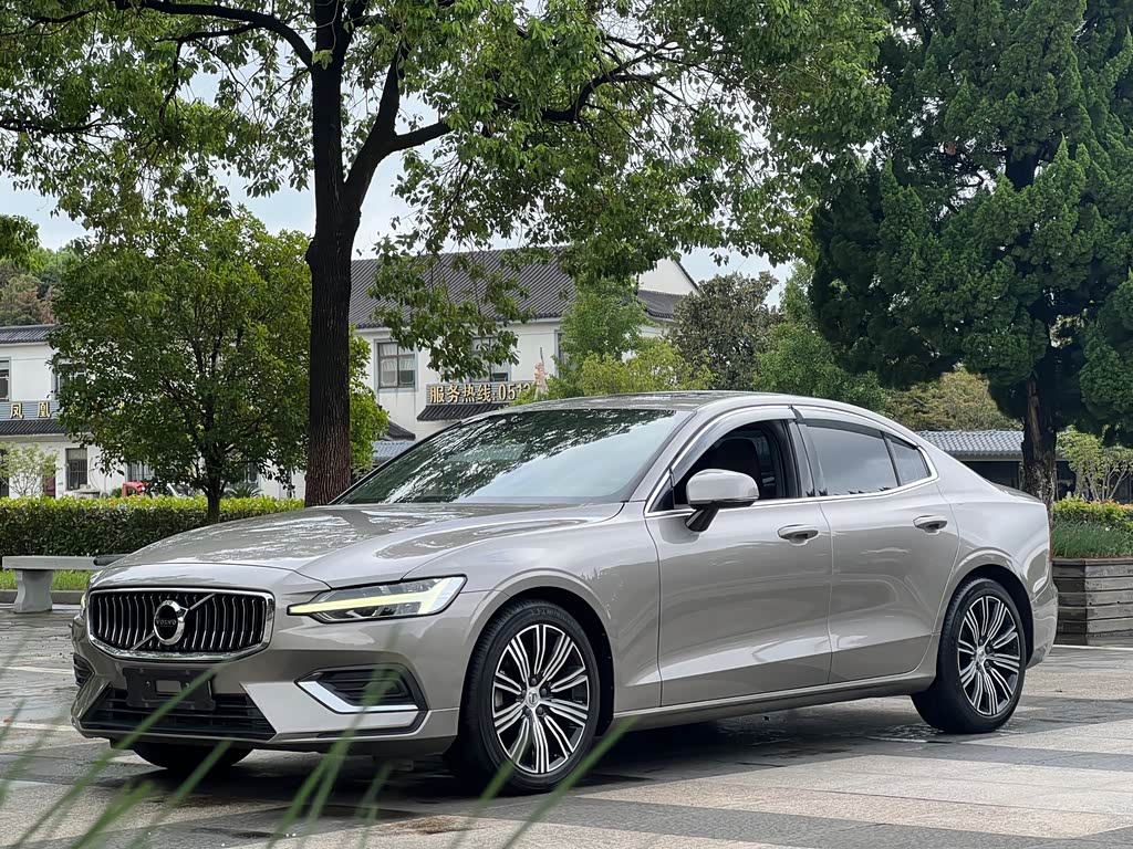 Volvo S60