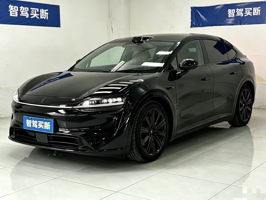 Luxeed R7