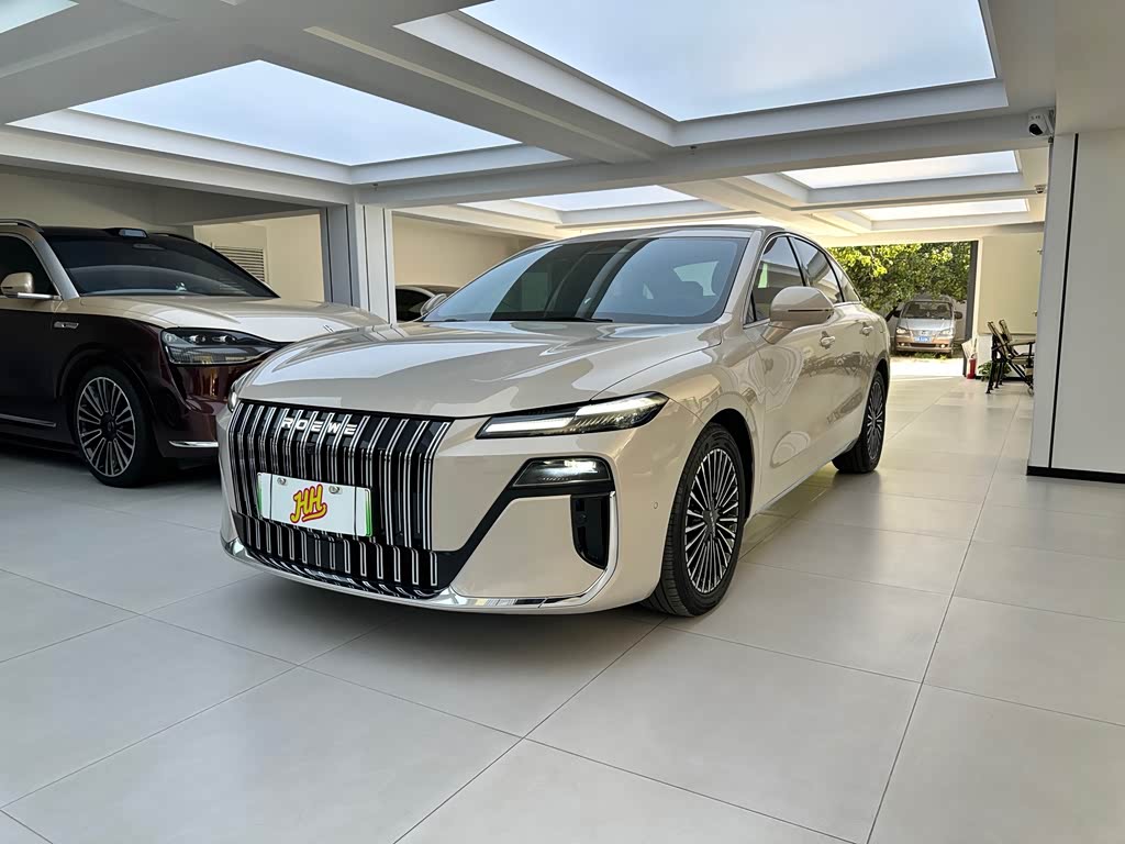 Roewe M7 DMH