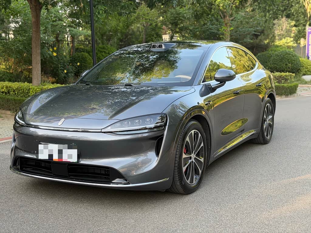 Luxeed R7