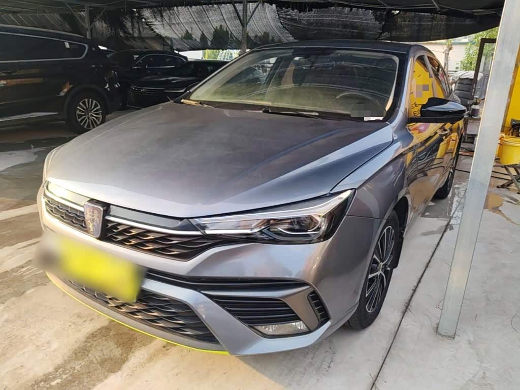 Roewe i5