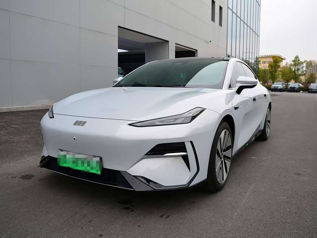 Geely Galaxy Galaxy E8