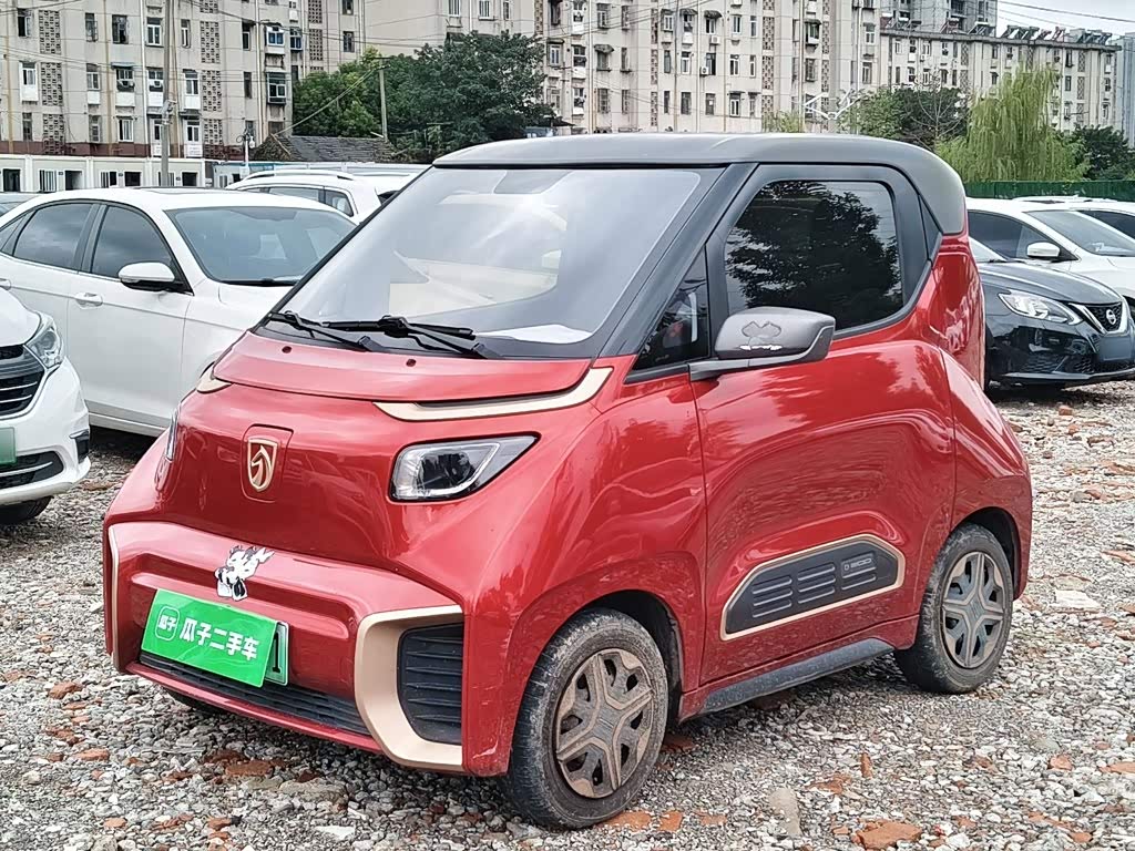 Baojun E200