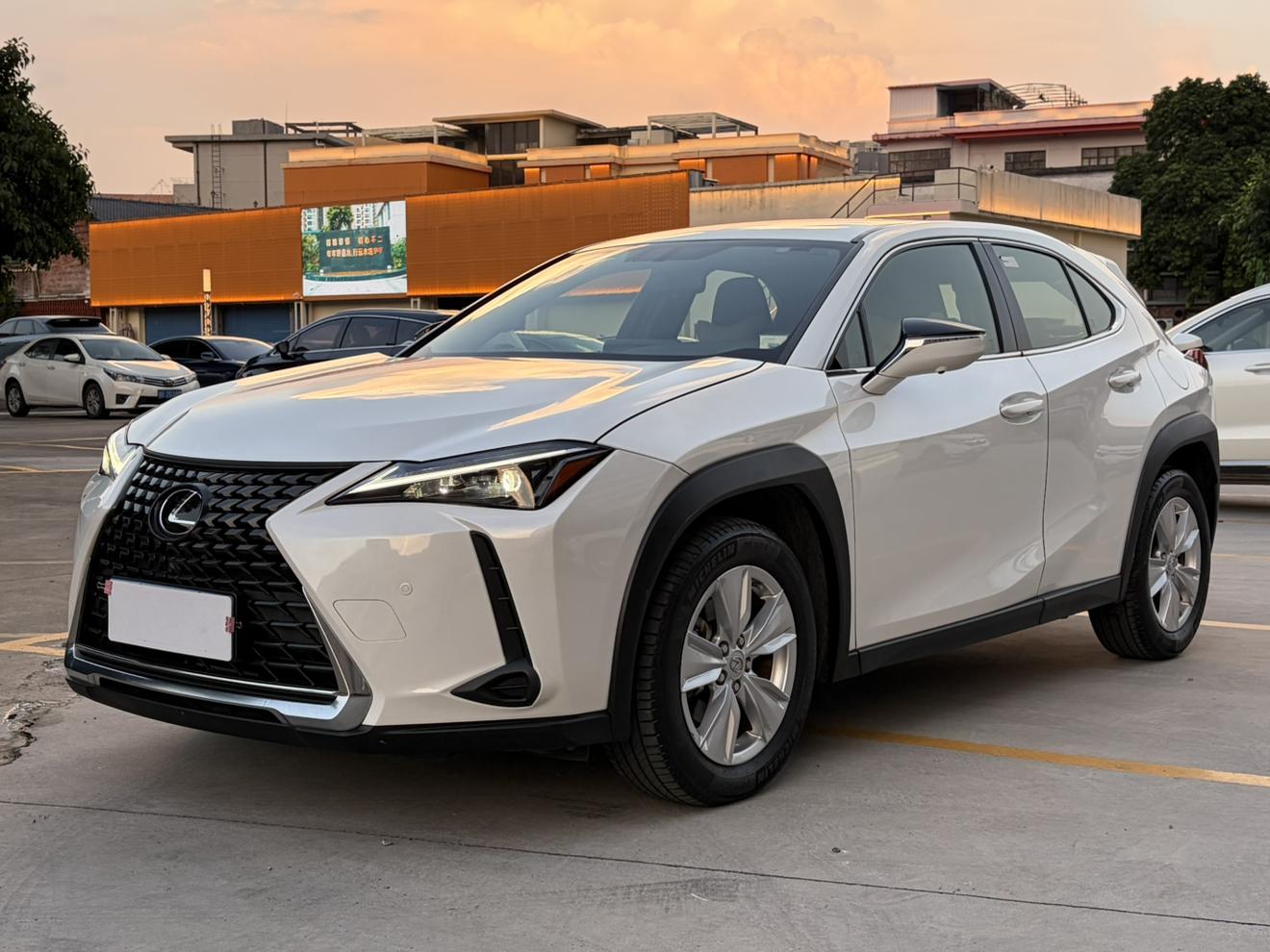 Lexus UX