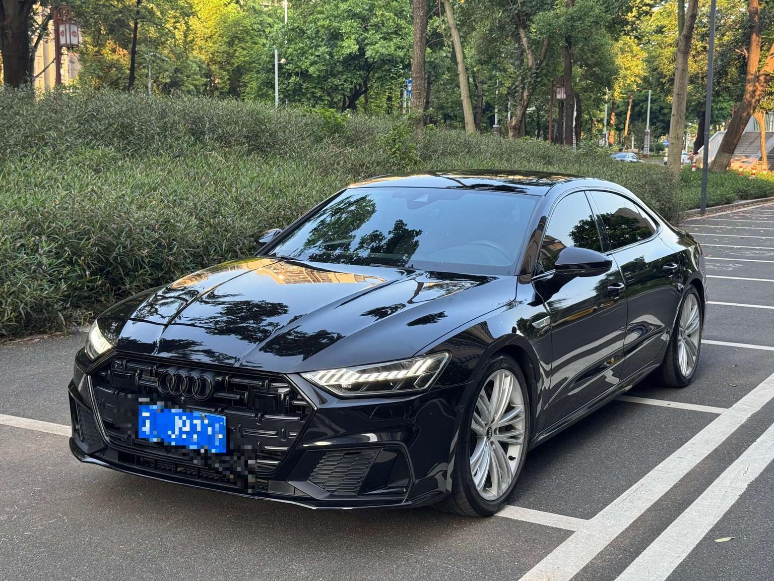 Audi A7L