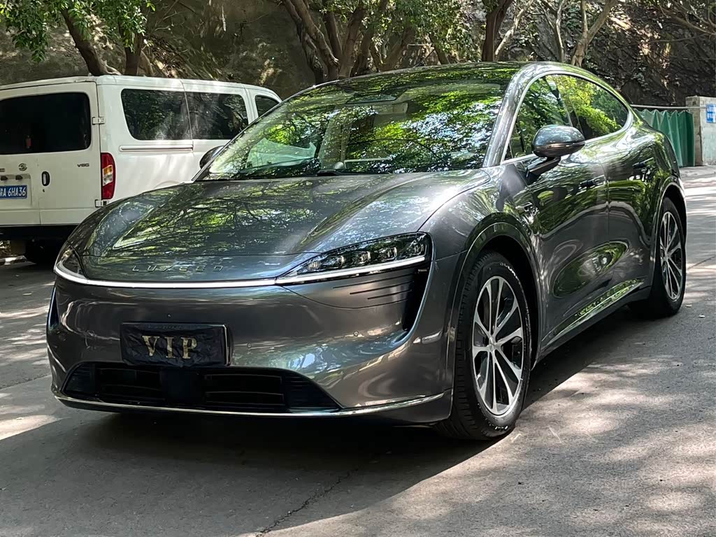 Luxeed R7