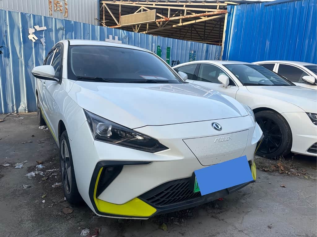 Dongfeng E70