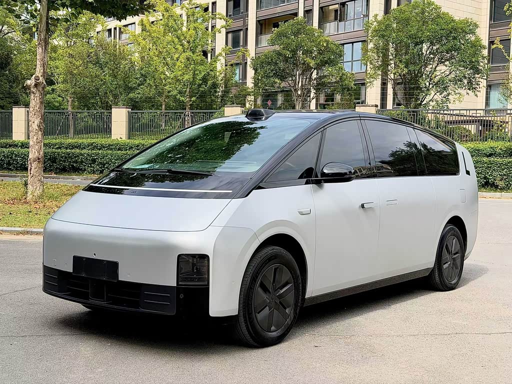 Li Auto MEGA