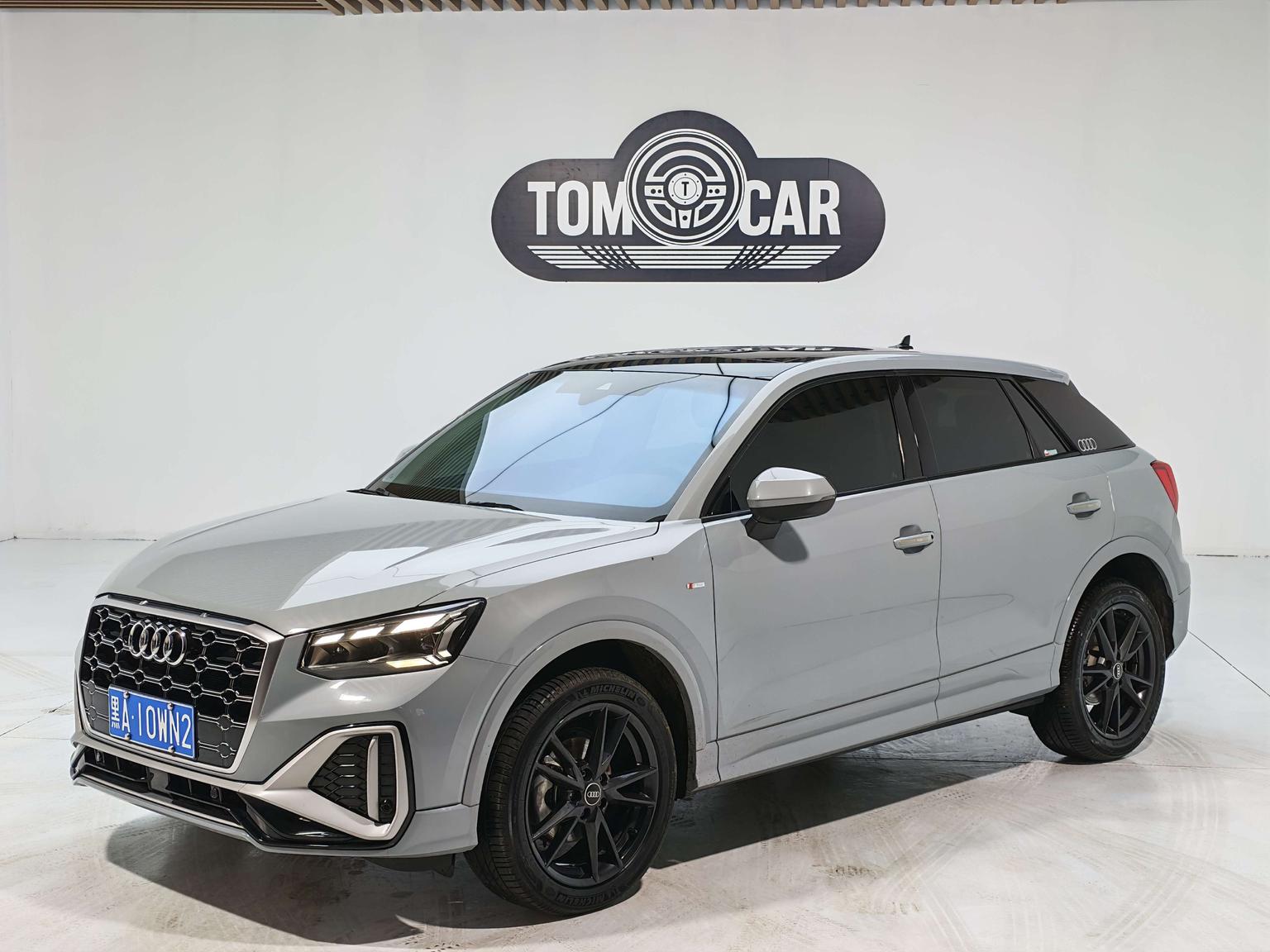 Audi Q2L
