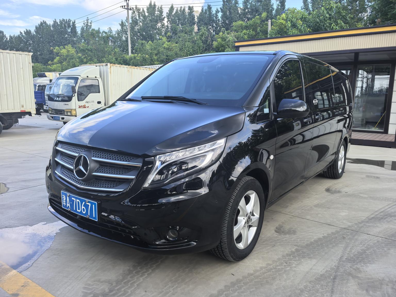 Mercedes-Benz Vito
