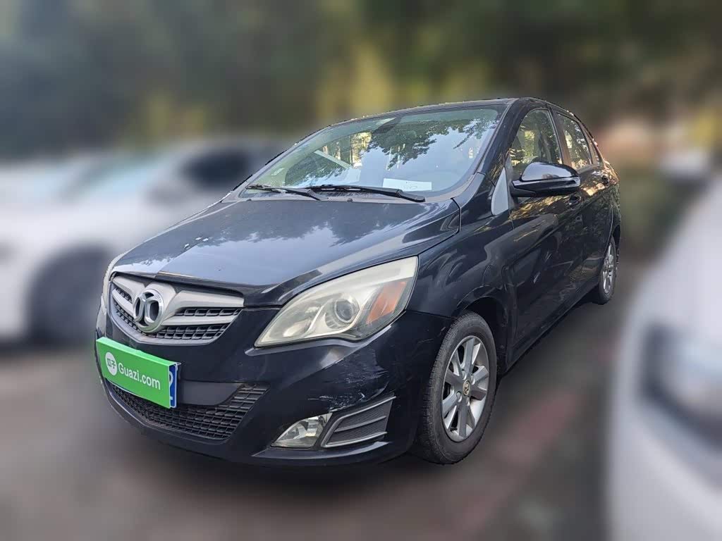 BAIC E