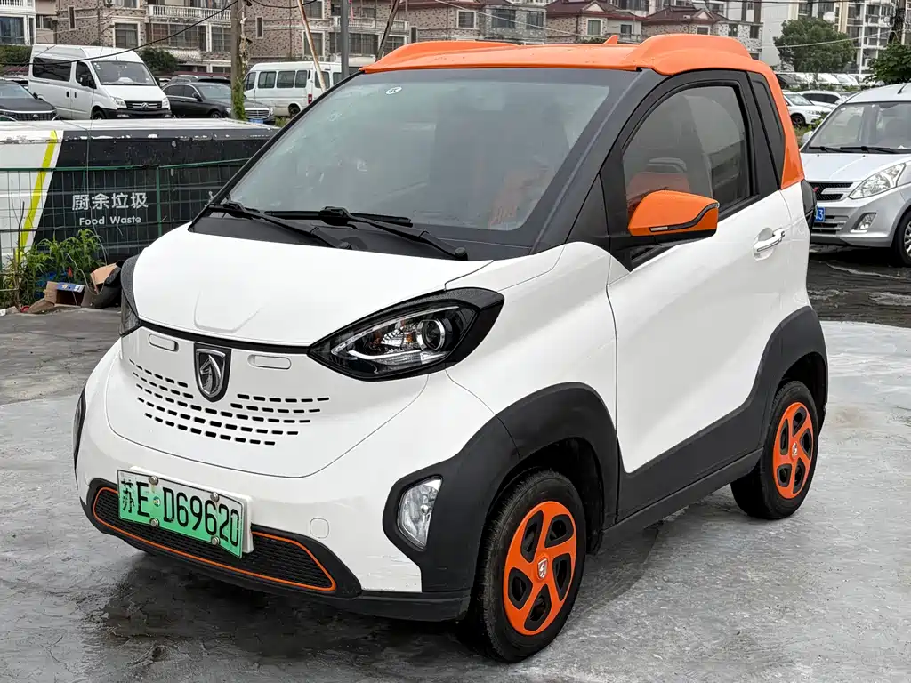 Baojun E100