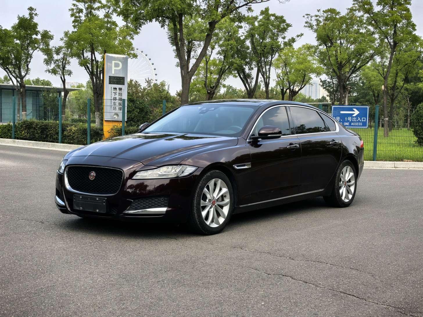 Jaguar XFL
