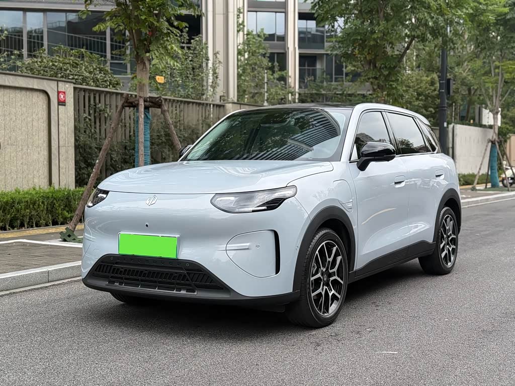 Leapmotor A10