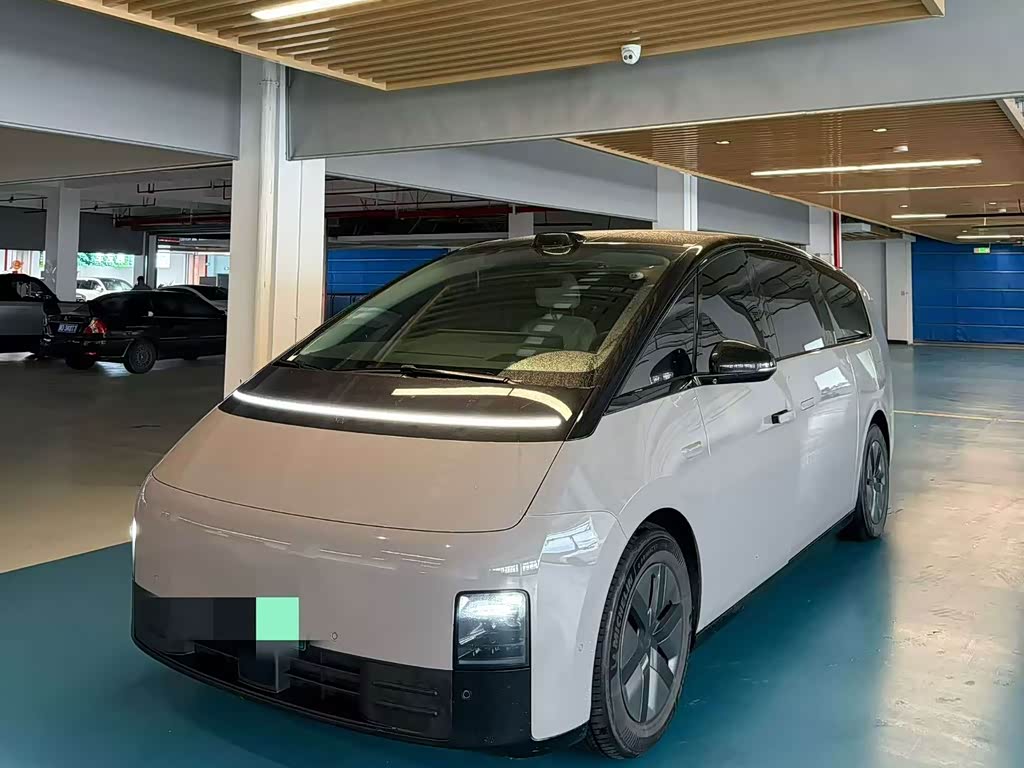 Li Auto MEGA