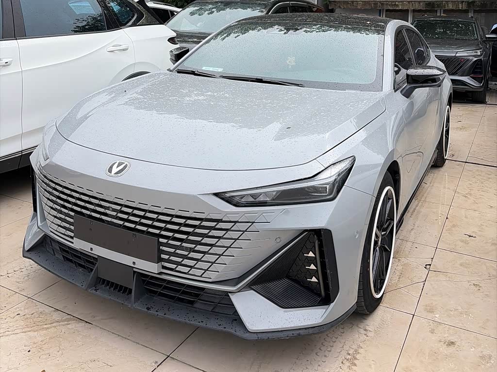 Changan UNI-V