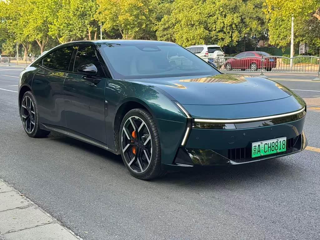Xpeng P7