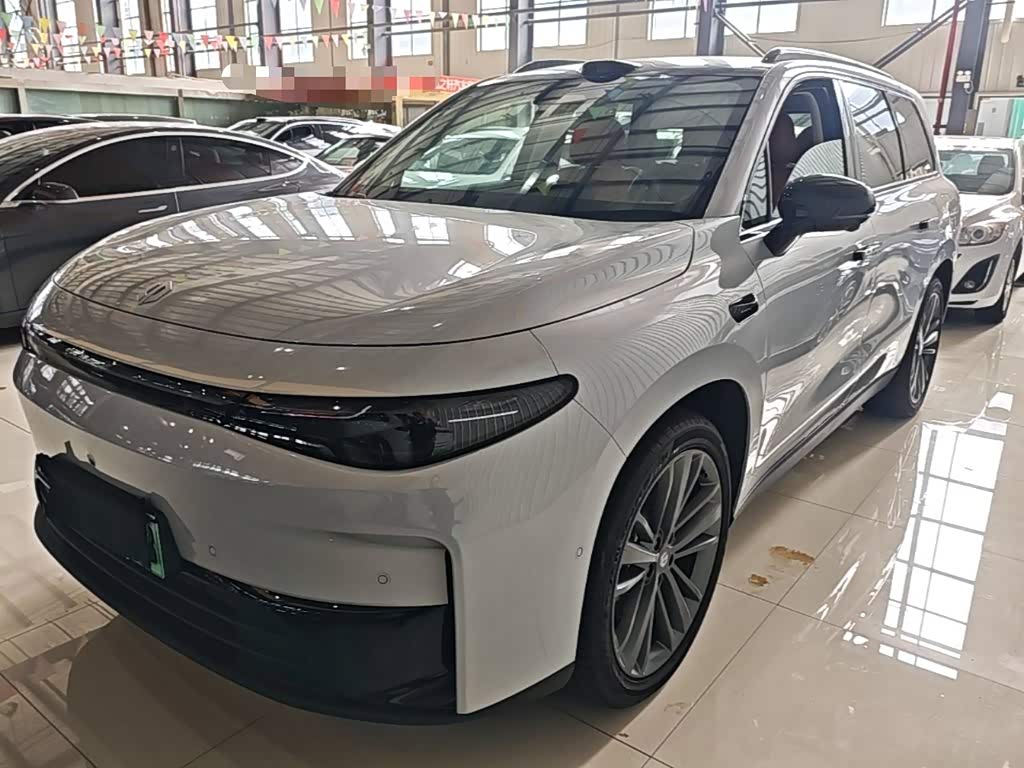 Leapmotor C16