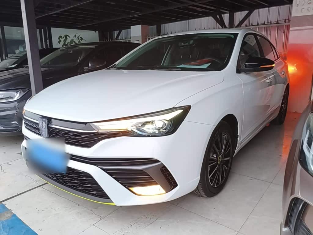 Roewe i5