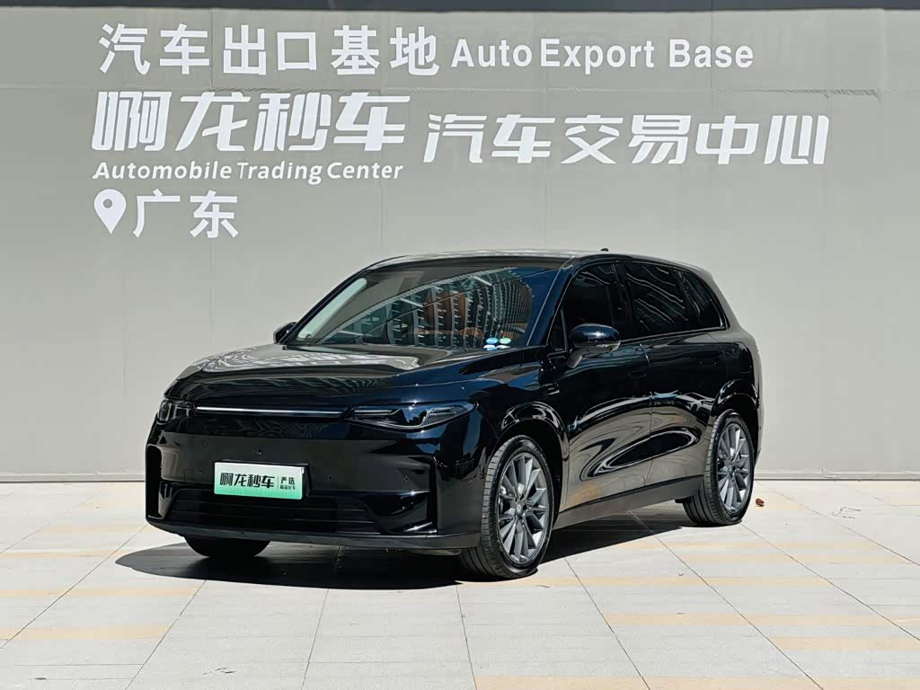 Leapmotor C10
