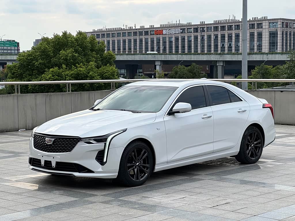 Cadillac CT4
